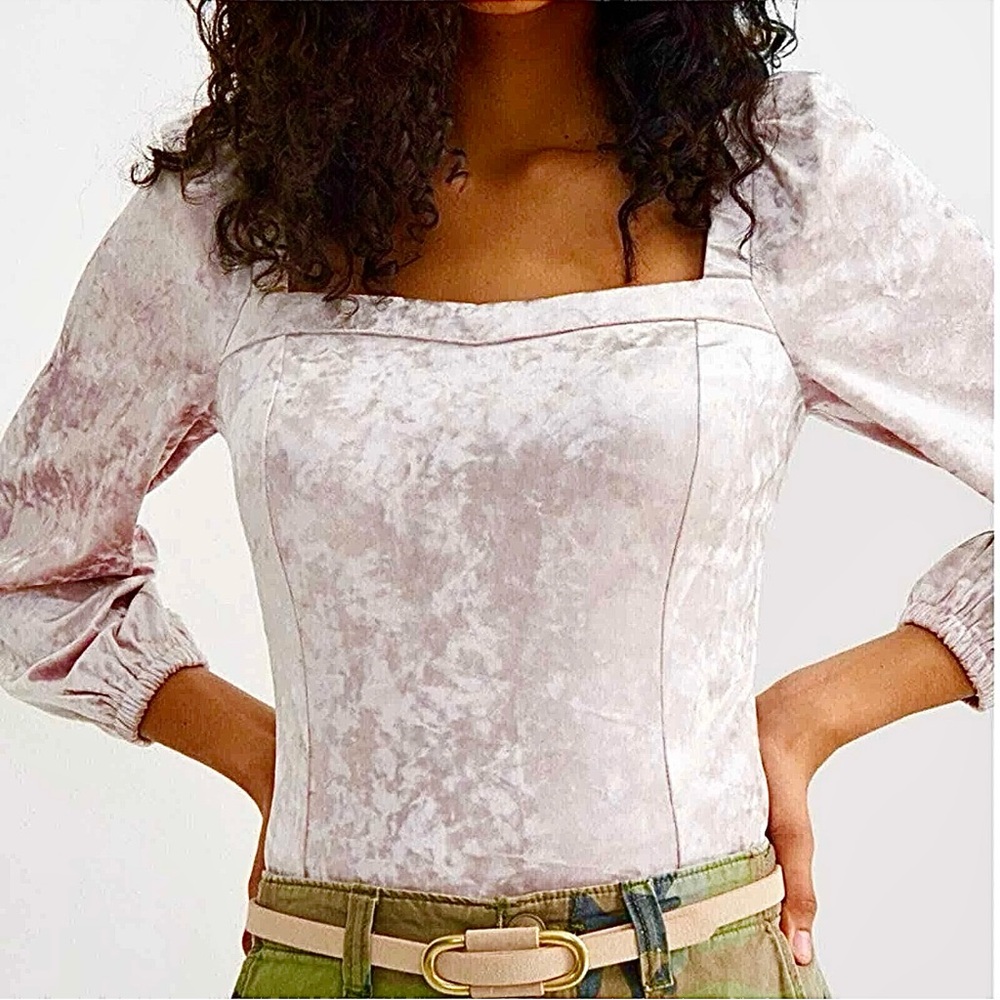 By Anthropologie Crushed Velvet Long Sleeve Blouse Top Women Size L Champagne - Picture 2 of 13